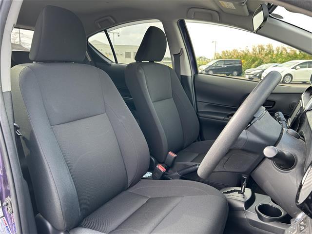 【運転席】『運転席周辺』の画像になります。写真の内容に関してご不明点、ご質問等がございましたらお気軽にガリバー店舗までお問い合わせください。