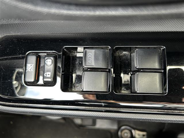 【窓操作部】『窓周辺/窓周辺装備』の画像になります。写真の内容に関してご不明点、ご質問等がございましたらお気軽にガリバー店舗までお問い合わせください。