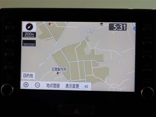 ディスプレイオーディオを装備。スマホとクルマをつなぐことで、これまでのナビに加えて、いろんなサービスが楽しめます