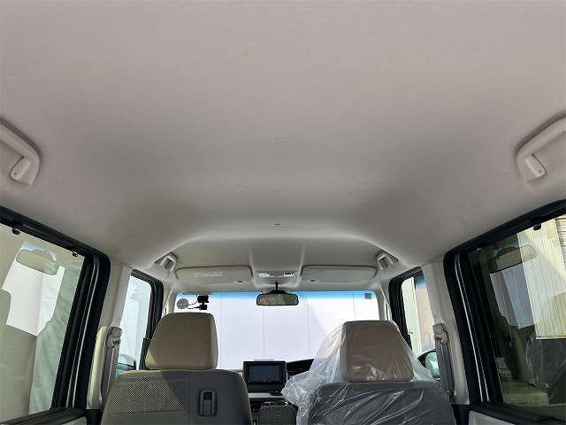 ☆★☆★道東最大級の届出済未使用車専門店シーモールです！！オールメーカーの取り扱いで、約200台の在庫車の中から気に入る1台を当店スタッフと一緒に選びませんか？？☆★☆★