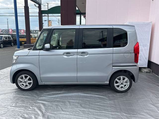 ☆★☆★道東最大級の届出済未使用車専門店シーモールです！！オールメーカーの取り扱いで、約200台の在庫車の中から気に入る1台を当店スタッフと一緒に選びませんか？？☆★☆★