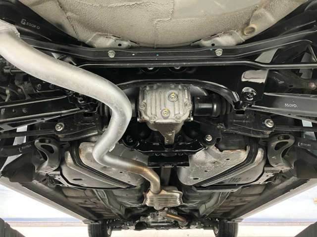 【整備保証】保証体制も充実★通常のカーセブン保障の他、最長3年350項目をカバーする充実の有料保証をご用意！最近のお車は先進技術もたくさん使っているので急な不具合で高額修理なんて時にも対応出来て安心♪