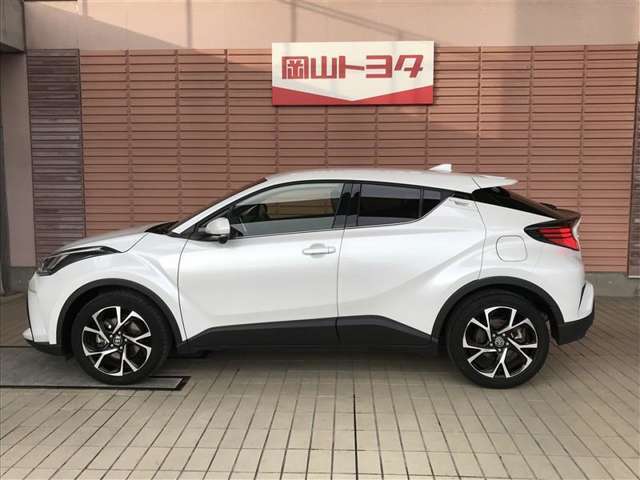 当店は、トヨタディ-ラ-として高品質な中古車を多数取り揃えております！