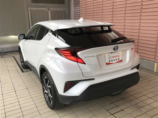 他にも画像がございますので、是非ご覧いただければと思います。より詳しくお車をご覧いただけます。