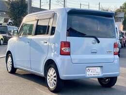 支払総額をお支払い頂ければ、それ以外の費用は掛かりませんので、ご安心下さい。陸送や希望ナンバーなどお客様の要望に基づくオプション等の費用は別途必要となります。詳細に関してはお問い合せください。