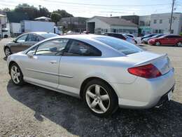 ＊納車陸送手配もお任せ＊遠方のお客様に引き取り納車の手間を除くため当店にて陸送納車手配を低価格でお手伝いさせていただきます。なお費用に関しましては事前見積金額をご提示させていただきます。