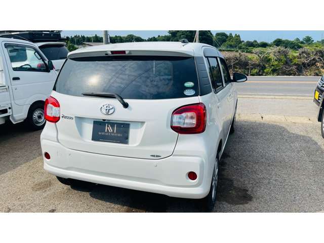 納車後のエンジンオイル交換1回無料サービスを行っております。
