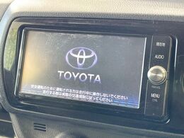 【純正ナビ】人気の純正ナビを装備。オーディオ機能も充実しており、Bluetooth接続すればお持ちのスマホやMP3プレイヤーの音楽を再生可能！毎日の運転がさらに楽しくなります！！