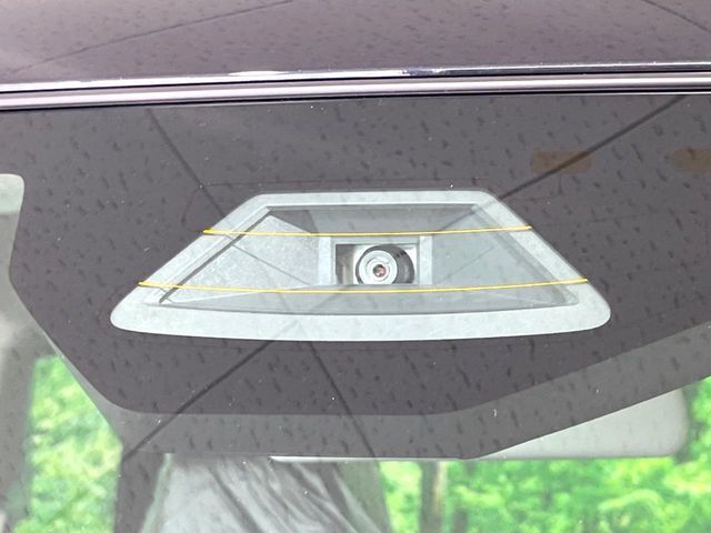 【スズキ　セーフティサポート】走行中に前方の車両等を認識し、衝突しそうな時は警報とブレーキで衝突回避と被害軽減をアシスト。より安全にドライブをお楽しみいただけます。