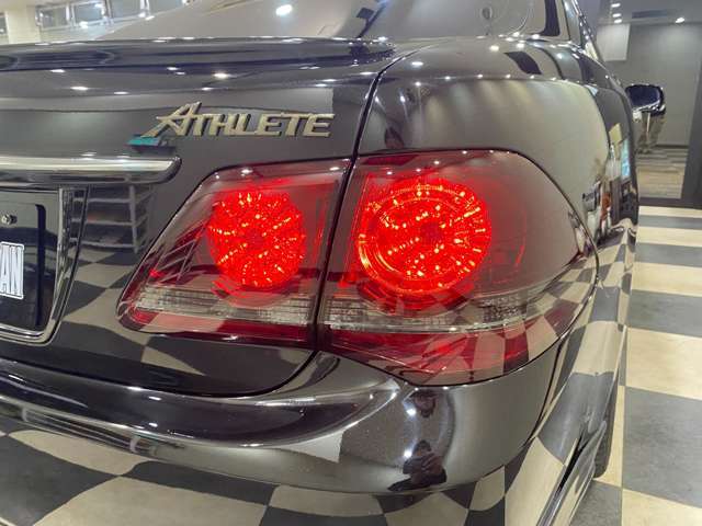 社外テールへの交換や純正テールへのお戻しなども承っていますので、遠慮なくお申し付けください。