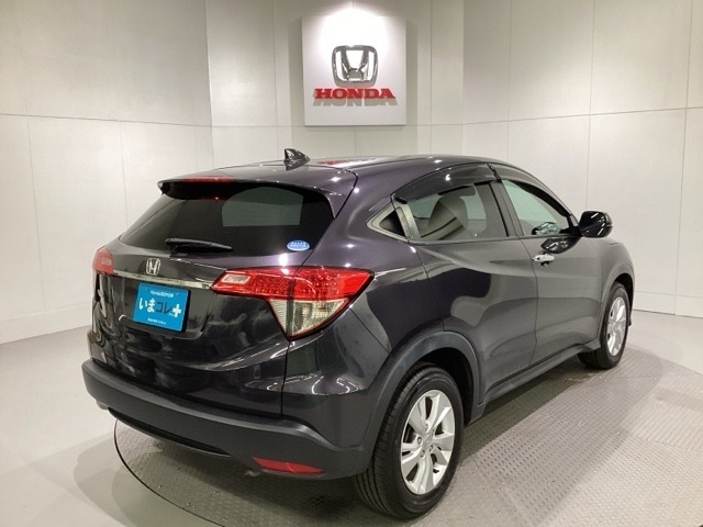 【Honda認定中古車 U-Select】　は3つの安心をお約束します。　1　Hondaのプロが整備した安心。 2　第三者機関がチェックした安心。　3　購入後もHondaが保証する安心。