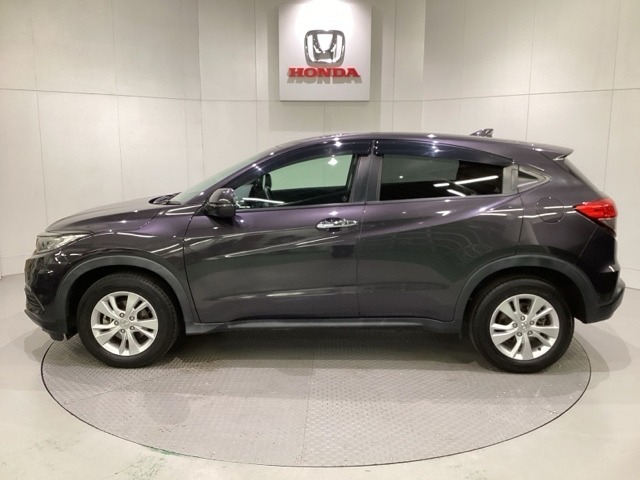 購入後も自社指定整備工場完備でお客様の愛車をしっかりサポート致します！御納車時には安全かつ安心してお乗り頂けるようホンダ専門知識を持つ整備スタッフが点検・整備・装備も説明をしてお渡ししております。