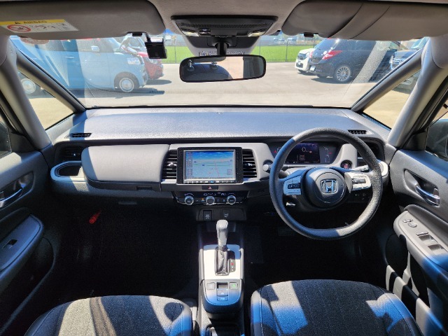 ご納車前に点検整備いたします。ホンダ正規ディーラーとして細かいメンテナンスケアを行ってます！どうぞ安心してお任せ下さい！