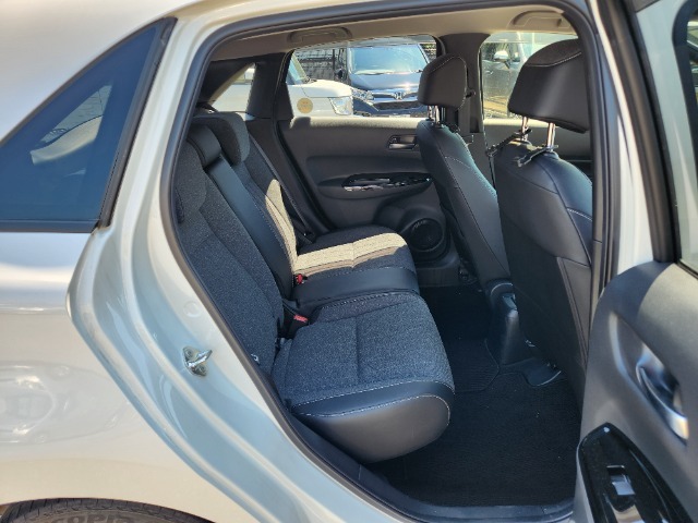 展示車になる工程で室内クリーニングをさせて頂き皆様に安心して触っていただけるよう展示させて頂いております。内外装で気になる点など御座いましたら詳細を写真などでご案内できますのでご遠慮なくお尋ね下さい。