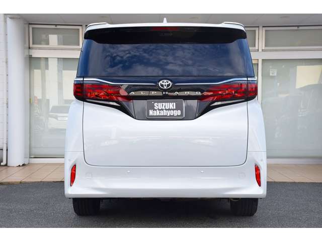 ●輸入車・国産ディーラーだから出来る、高品質な在庫を取り揃えております。車両状態をもっと詳しくしりたいなど御座いましたらお気軽にお電話くださいませ●無料通話【TEL：0078-6002-838529】