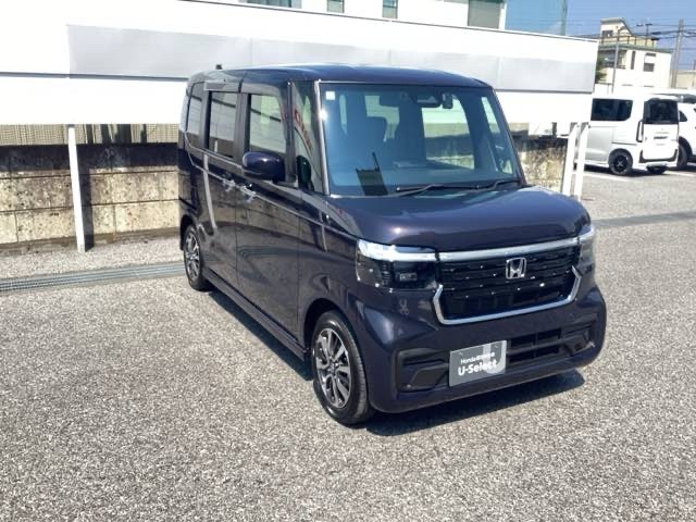 ご納車までの期間ですが、県内のお客様は1、2週間、県外のお客様は2、3週間ほどでご納車が可能となります。但し、お支払いや書類の状況によっては多少の前後もありますので、その際には何卒ご了承下さい。