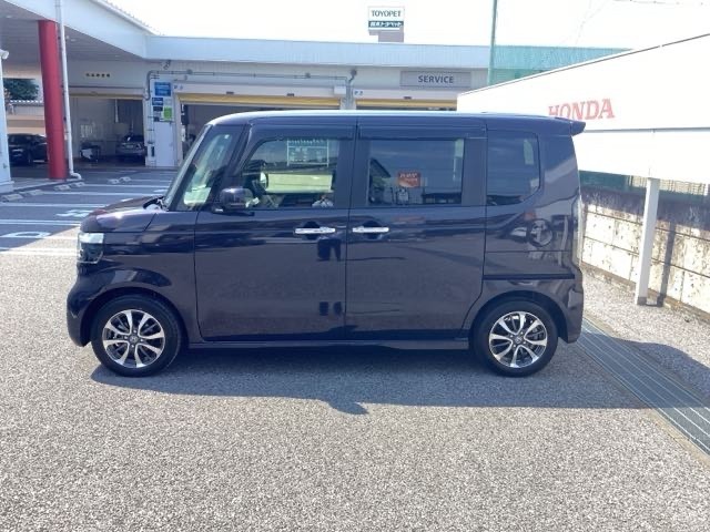 中古車の場合、早期に売れてしまう場合がございます。ご希望の車種が見つかりましたら、在庫の確認をお問い合わせ下さい。宜しくお願い致します。