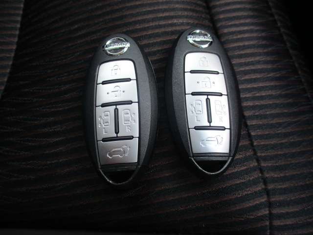 スライドドアの開閉も可能なインテリkeyは2個