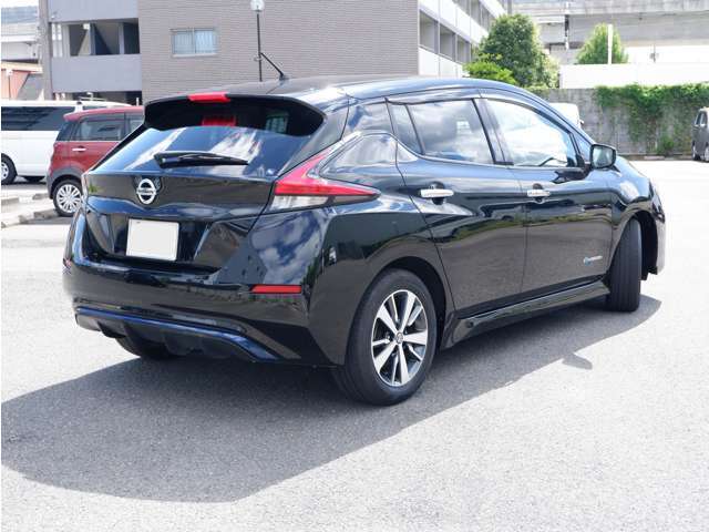 地デジTVやBluetoothオーディオにETCまで付いたお買い得車が入庫しました。