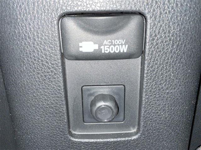 【運転席操作部】快適なドライブを楽しむための機能が装備されています！運転席から触れるので、使いやすいです！除菌プランいれていただくと、さらに清潔で安心していただけます！