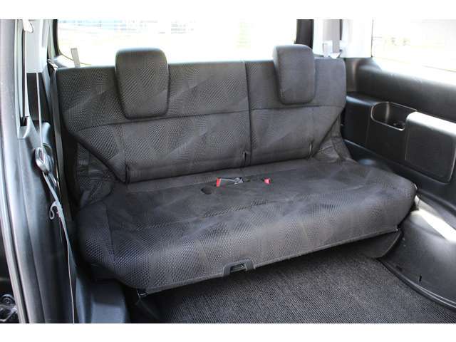 全車ルームクリーニング済！お車の隅々まで清掃して展示中！気持ち良くお乗り頂けるように努めております！