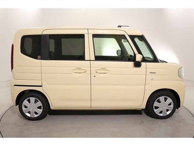 【軽の森なかもず店】に掲載されていないお車でも、ご希望の車種やお好みの色・グレードを仰って頂いたらお取り寄せも可能です！ お気軽にご相談下さいませ★