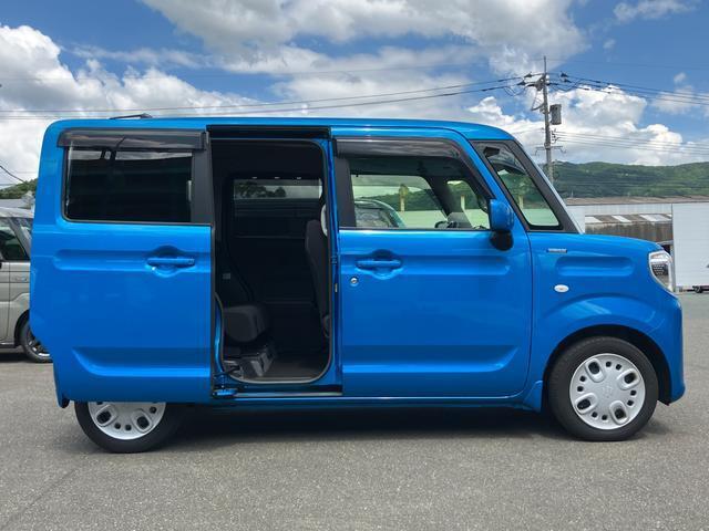 指先ひとつで開閉開錠！【後席両側ワンアクションパワースライドドア】