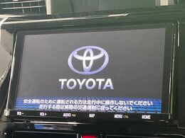 【純正9型ナビ】人気の純正ナビを装備。オーディオ機能も充実しており、Bluetooth接続すればお持ちのスマホやMP3プレイヤーの音楽を再生可能！毎日の運転がさらに楽しくなります！！