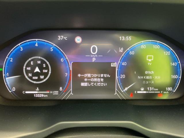 WECARSの展示場では実際に見て、触ってお車をお選びいただけます！知識の豊富な営業スタッフが様々なカーライフをご提案いたします！