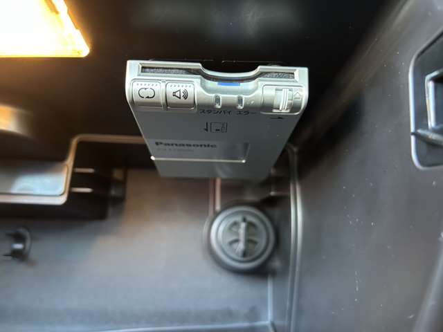 ETC！高速道路活用の必需品！　◆シートの隙間、座席下など細かい部分も徹底清掃しております。