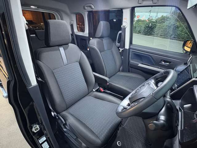 車内もかなり綺麗な一台です！気になる使用感などは感じられません！！