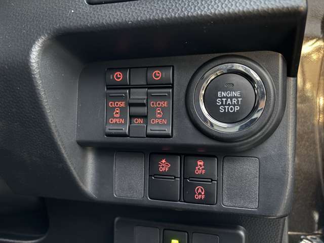 両側パワースライドドア付きなので楽々開閉です！