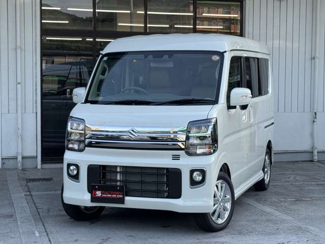 他の車両も多数在庫中！ハイエース　コンプリートカー　パーツ販売　　福祉車両　キャンピングカー　　ローダウン　リフトアップなど様々なカスタムが可能です。車中泊　アウトドア