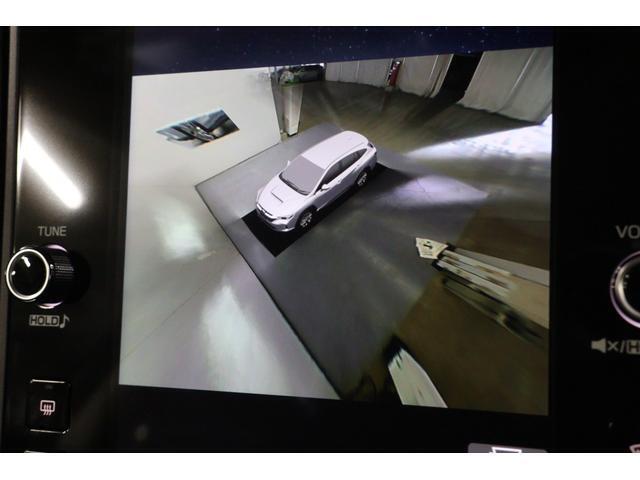 全周囲カメラで駐車も楽々。