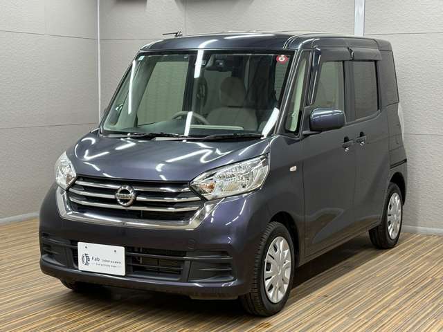 気持ちよく新しいカーライフをスタートしていただく為、納車前に外装磨き上げ、内装クリーニングを実施しています。