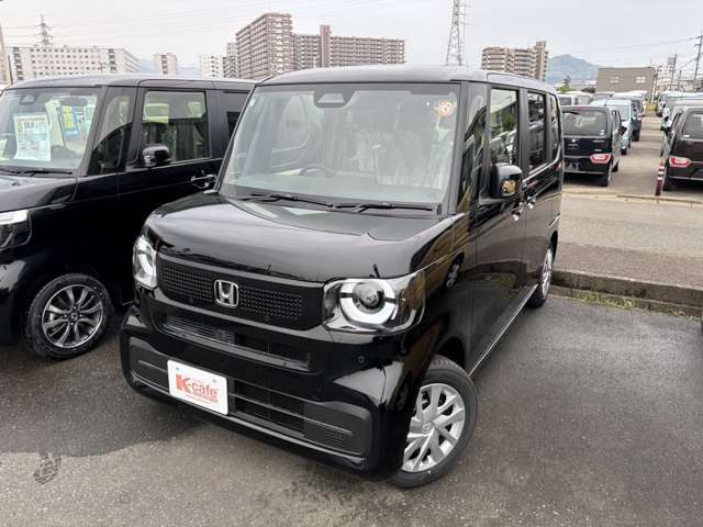 こちらのお車が気になりましたら、お気軽にお問い合わせください！ケイカフェ スタッフ一同ご来店をお待ちしております。
