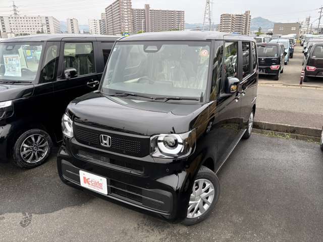 こちらのお車が気になりましたら、お気軽にお問い合わせください！ケイカフェ スタッフ一同ご来店をお待ちしております。