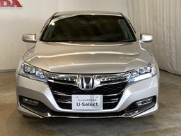 【Honda認定中古車 U-Select】　エンジン、オーディオやカーナビ(社外品は除く）に至るまで保証をお付け致します。全国のホンダディーラーで保証と整備が受けられます。
