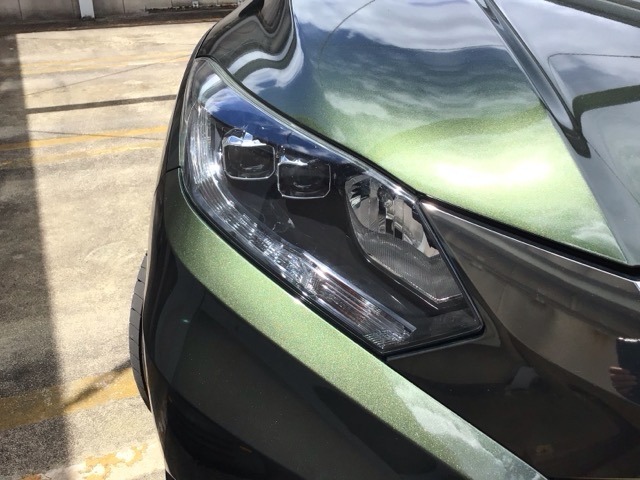 【LEDヘッドライト】ディスチャージヘッドライト（HID）と同等の明るさで、夜道や雨天走行が明るく視界良好！！　フォグライトも装備で、安心感さらにUPです♪安心ドライブを楽しんで下さい♪