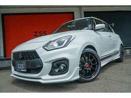 ZSSデモカー制作致しました！エアロ、足回り、インタークーラー、WORK　ZR10　8J×17+47など新品にて制作致しました！！フルバケットシートも装着してますので目立つ1台です！！距離も7000キロ台で令和6年車です！