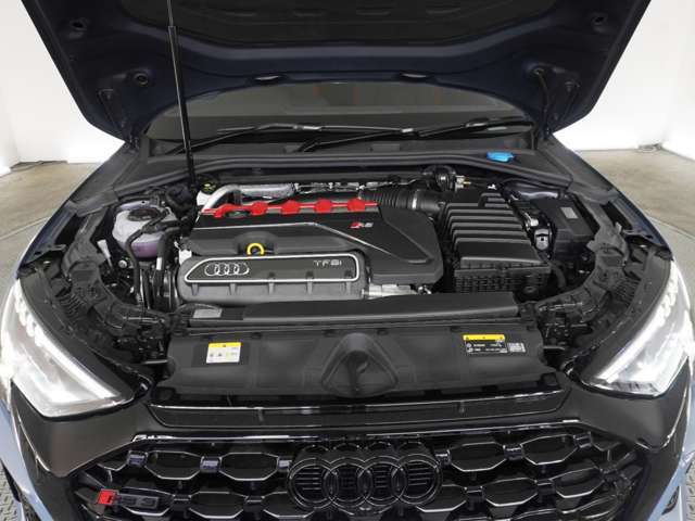 新型の車種から、お求めやすいモデルまで幅広く取り扱っております。