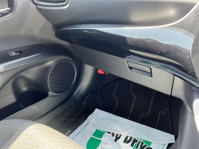 【グローブBOX】車内の整理整頓に必要不可欠なグローブボックス！