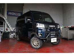 ★基本プラン★ 14インチアルミホイール、オフロードタイヤ、純正9インチDPオーディオ、バックカメラ、ウッドステアリング、OPカラーレーザーブルー