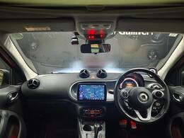 LIBERALA前橋ではドイツプレミアム御三家のBMW、M・BENZ、Audiをはじめとする数多くの輸入車を取り揃えております。是非ブランドの違いを較べて愉しんで下さい。新しい驚きと発見をお届け致します。