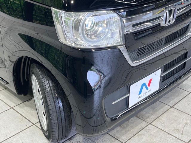 【LEDヘッドライト】悪天候や夜間走行時も良好な視界を確保し安心して運転できる高輝度LEDヘッドライトを装備！点灯速度が早く、消費電力も抑えられています。