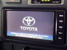 【純正ナビ】人気の純正ナビを装備しております。ナビの使いやすさはもちろん、オーディオ機能も充実！キャンプや旅行はもちろん、通勤や買い物など普段のドライブも楽しくなるはず♪