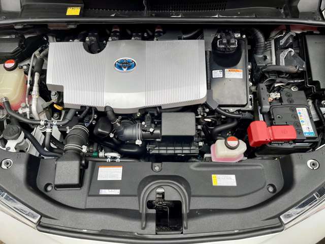 いつものアクセル操作でも気持ちの良いスムーズな加速を実現するCVTエンジンです。