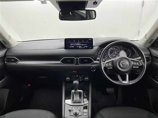 ◆【インパネ全体】全方位で視界が広く、高い目線で運転もしやすいです！