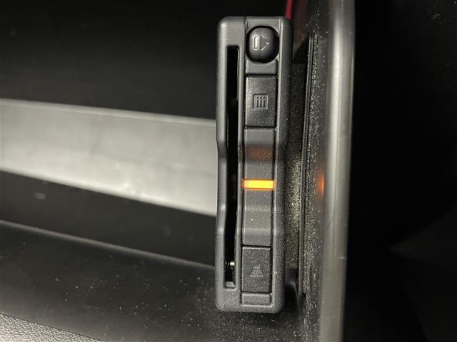 ◆【ETC】有料道路を利用する際に料金所で停止することなく通過できる、ETC車載器（ノンストップ自動料金収受システム機器）が装備されています。セットアップを行うことで利用可能になります。