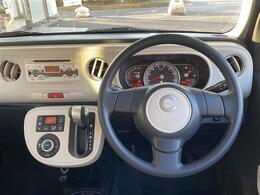 【ハンドル】『ハンドル/ステアリング』の画像になります。写真の内容に関してご不明点、ご質問等がございましたらお気軽にガリバー店舗までお問い合わせください。